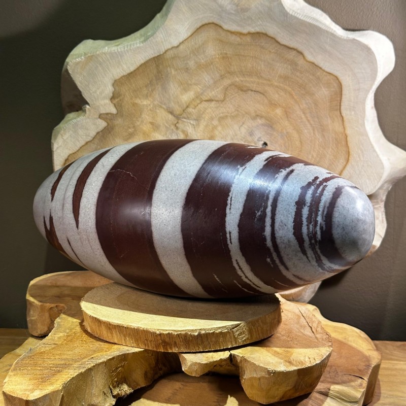 Shiva Lingam 32 x 14 cm  - XL - Narmada